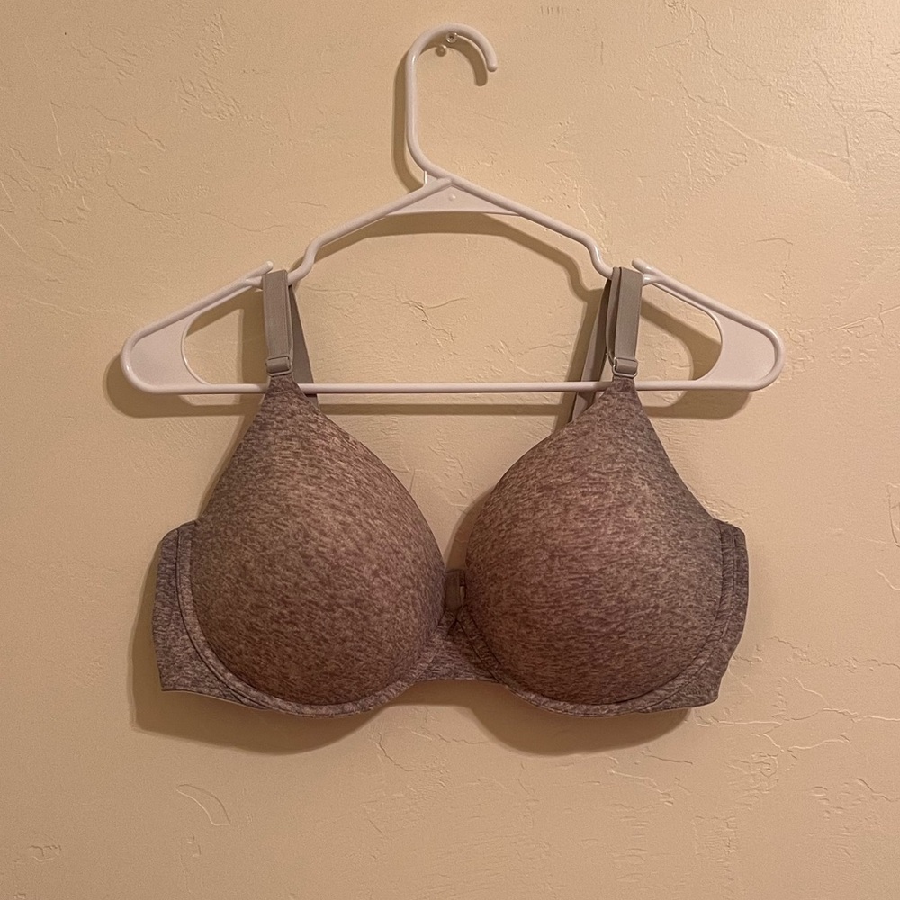 vs pink bra